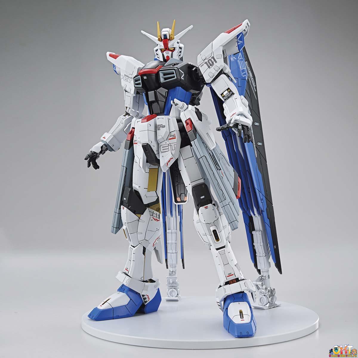 ロボット ZGFM-X10A FREEDOM GUNDAM 1/100 Amazon.co.jp: MG 1/100 ZGMF-X10A Freedom Gundam (Limited Clear