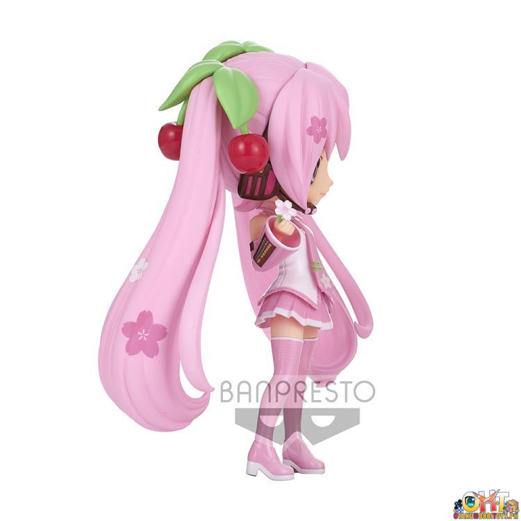 Banpresto Vocaloid Q Posket Sakura Miku (Ver.A)