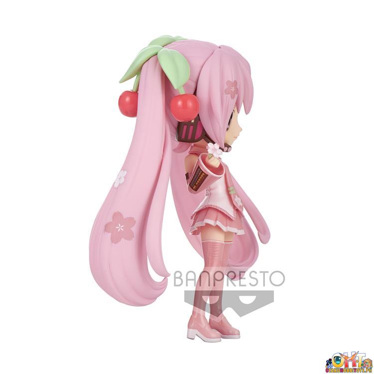 Banpresto Vocaloid Q Posket Sakura Miku (Ver.B)