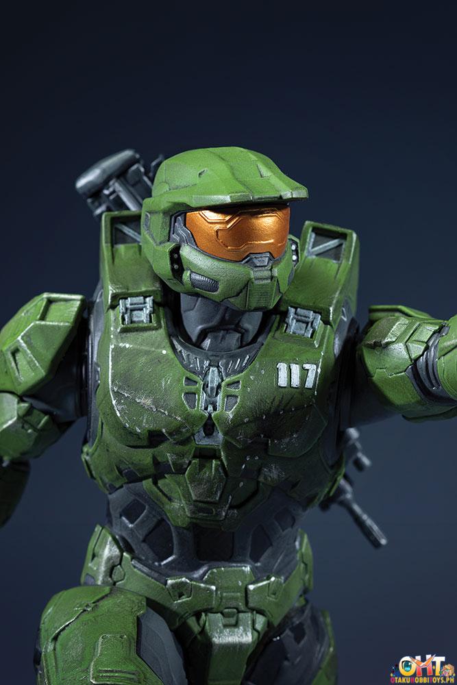 Dark Horse Halo Infinite: Master Chief With Grappleshot PVC Statue