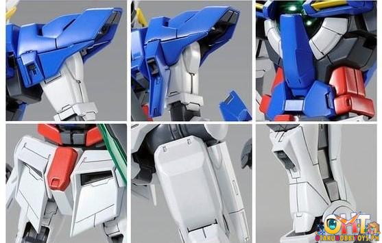 Bandai MG 1/100 Gundam Exia Repair II