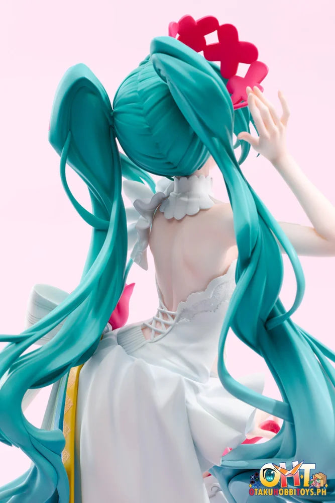 GOODSMILE RACING 1/7 Hatsune Miku GT Project G.S. Collection Racing Miku: 15th ’Rhapsody’ 2010-2025 - Scale Figure