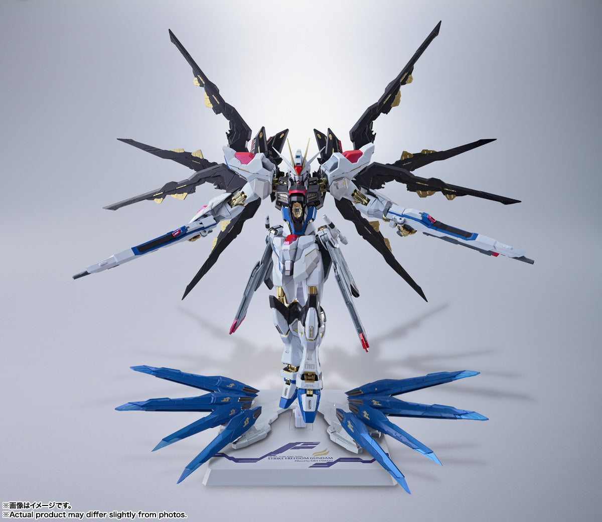 Bandai METAL BUILD STRIKE FREEDOM GUNDAM
