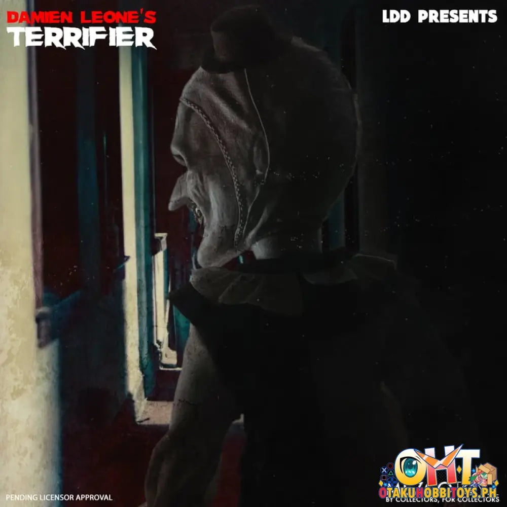 Mezco Ldd Presents Terrifier: Art The Clown
