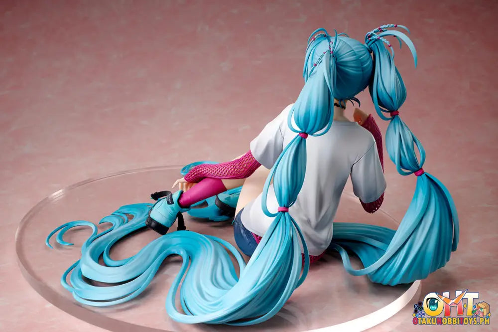Stronger Vocaloid 1/4 Hatsune Miku×Yoneyama Mai The Latest Street Style ’Cute’ Scale Figure