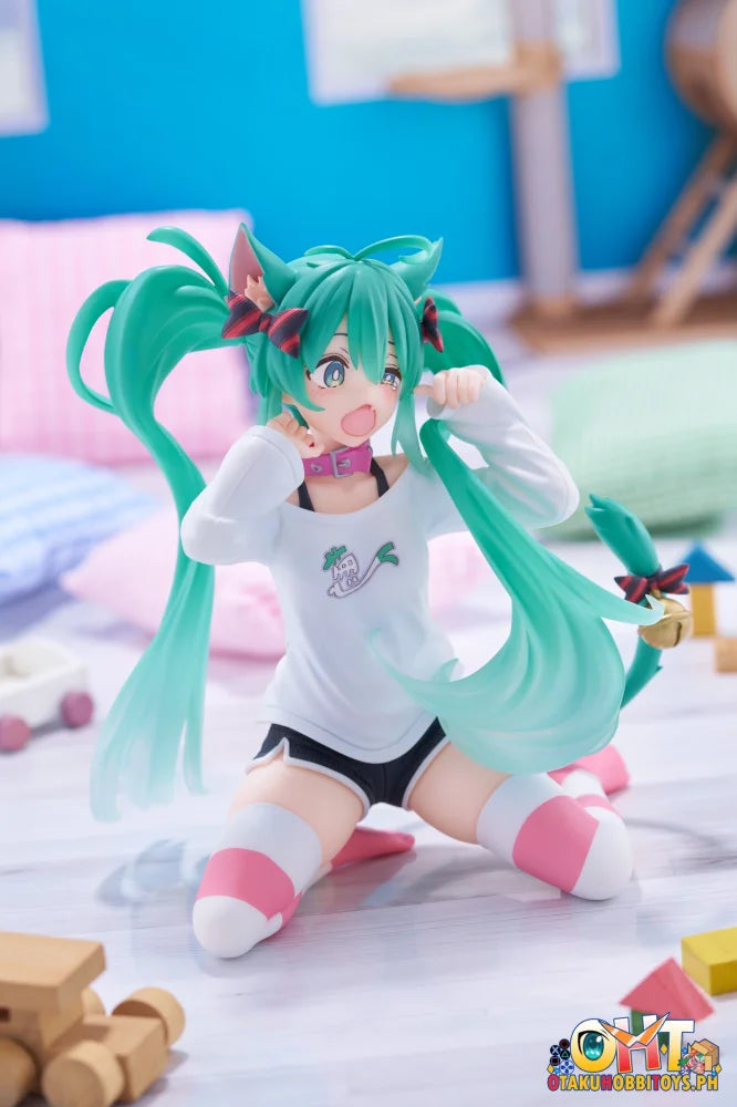 Taito Hatsune Miku Desktop Cute Figure Prize Figure