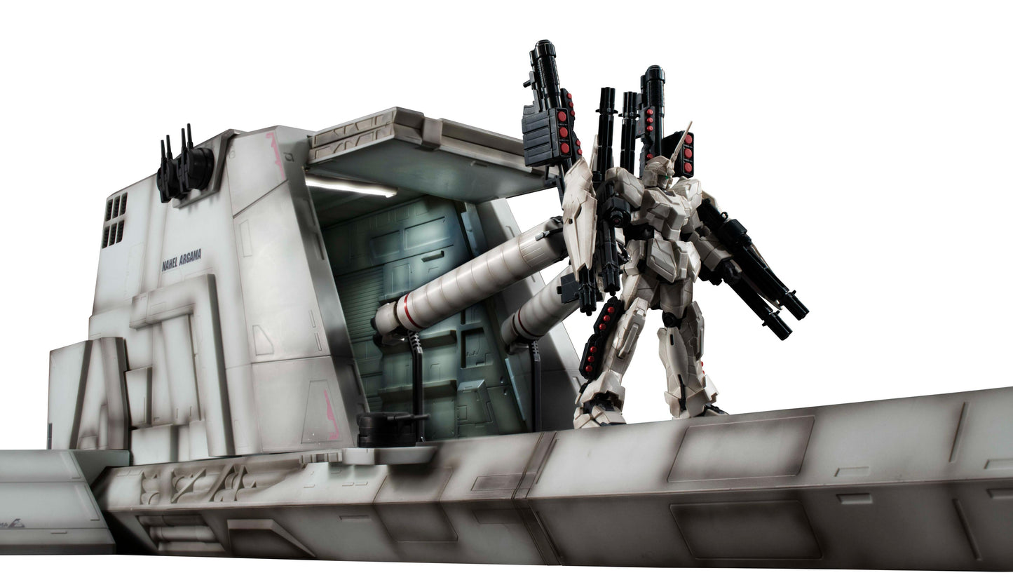Megahouse Realistic Model Series: MOBILE SUIT GUNDAM UNICORN (1/144 HG series) Nahel Argama catapult deck (UC ver.)