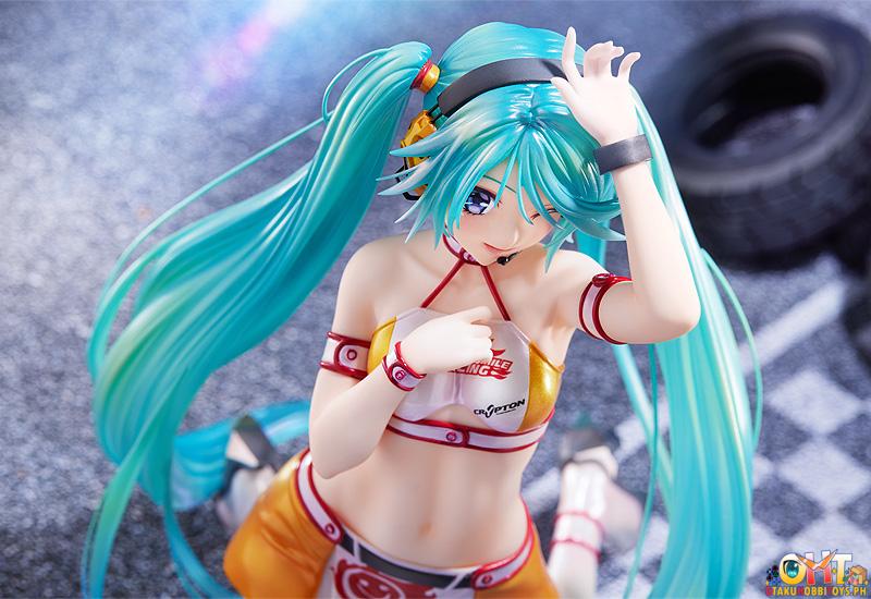 Max Factory Hatsune Miku GT Project 1/7 Racing Miku 2010 Ver. Art