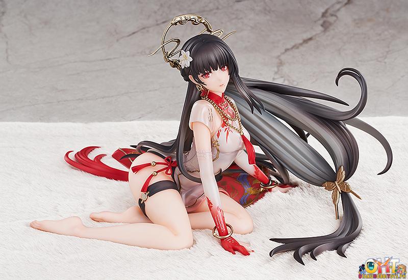 Luminous Box Punishing: Gray Raven 1/7 Qu: Crimson Blessing