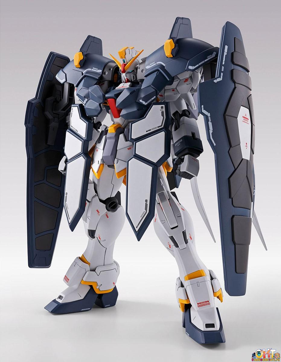 Bandai MG 1/100 Gundam Sandrock EW (ARMADILLO UNIT)