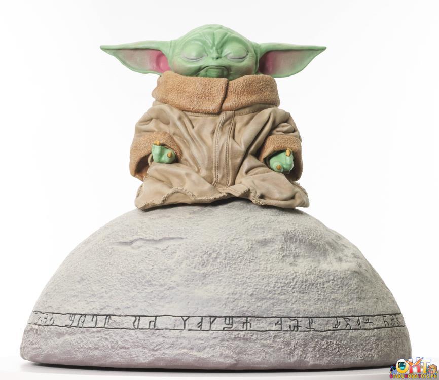 Diamond Select Star Wars: The Mandalorian Milestones 1/6 Seeing Stone Grogu Statue