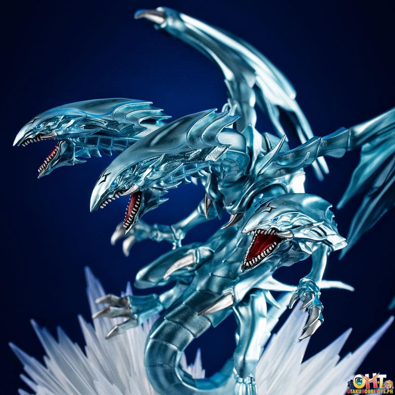 Megahouse MONSTERS CHRONICLE: Yu-Gi-Oh! Duel Monsters - Blue-Eyes Ultimate Dragon
