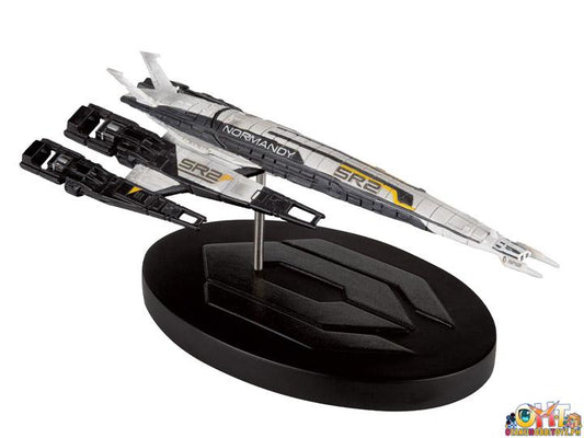 Dark Horse Mass Effect Cerberus Normandy SR-2 Ship Replica Remaster