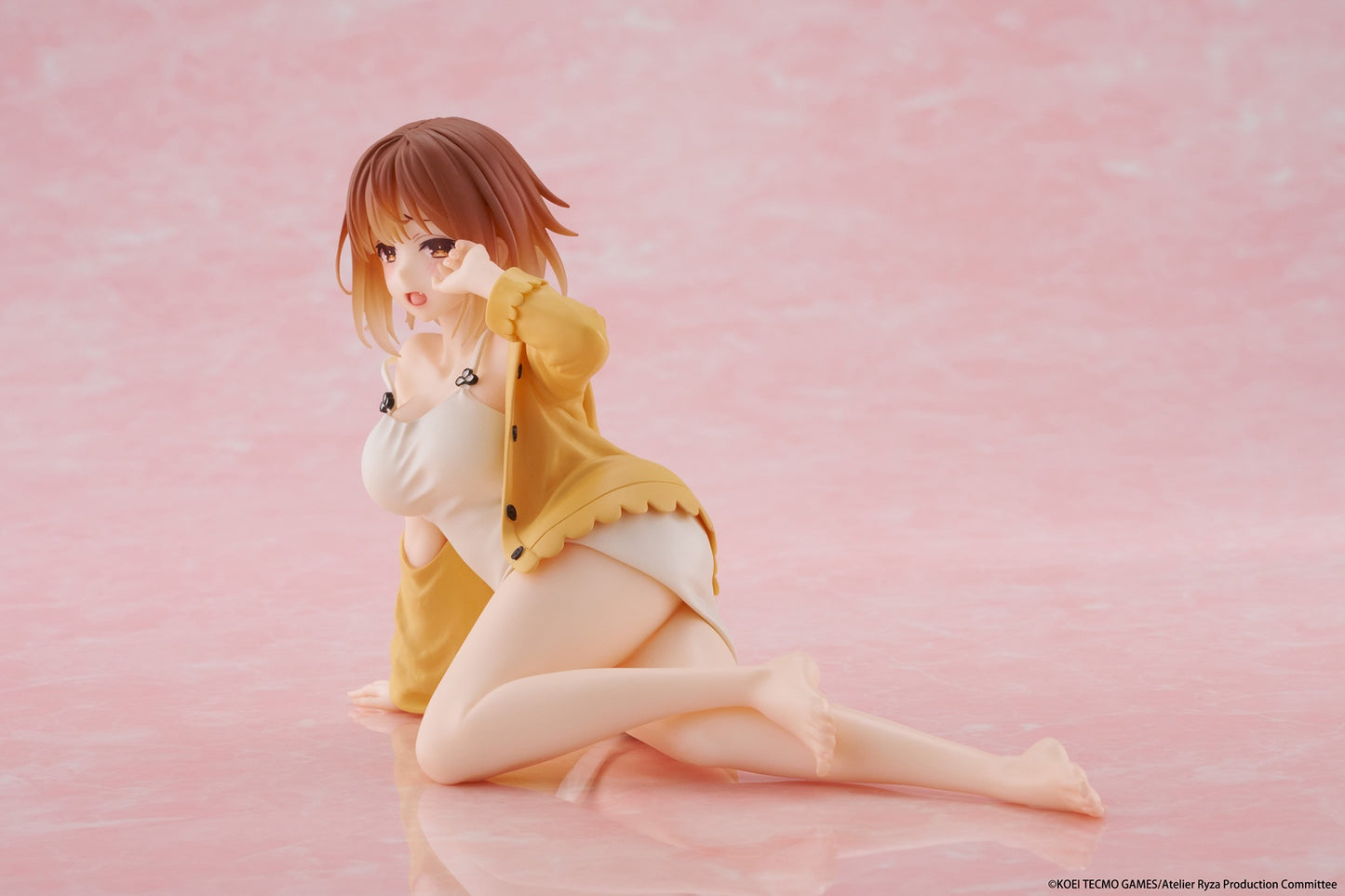 TAITO Atelier Ryza Ever Darkness & the Secret Hideout Desktop Cute Figure - Ryza (Nightwear Ver.) (Rerelease)