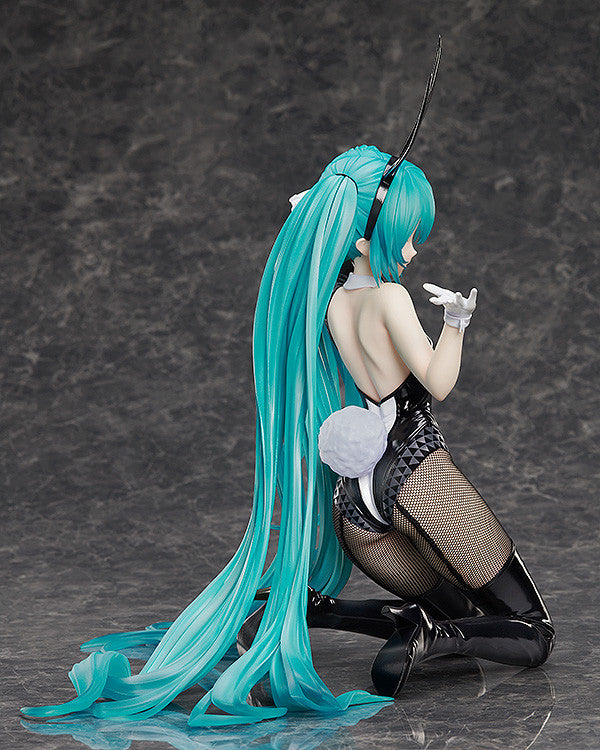 FREEing 1/4 Character Vocal Series 01: Hatsune Miku Hatsune Miku: Bunny Ver. / Art by SanMuYYB (Rerelease)