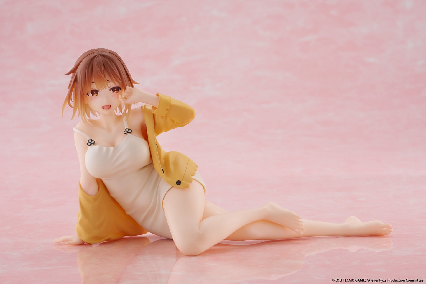 TAITO Atelier Ryza Ever Darkness & the Secret Hideout Desktop Cute Figure - Ryza (Nightwear Ver.) (Rerelease)