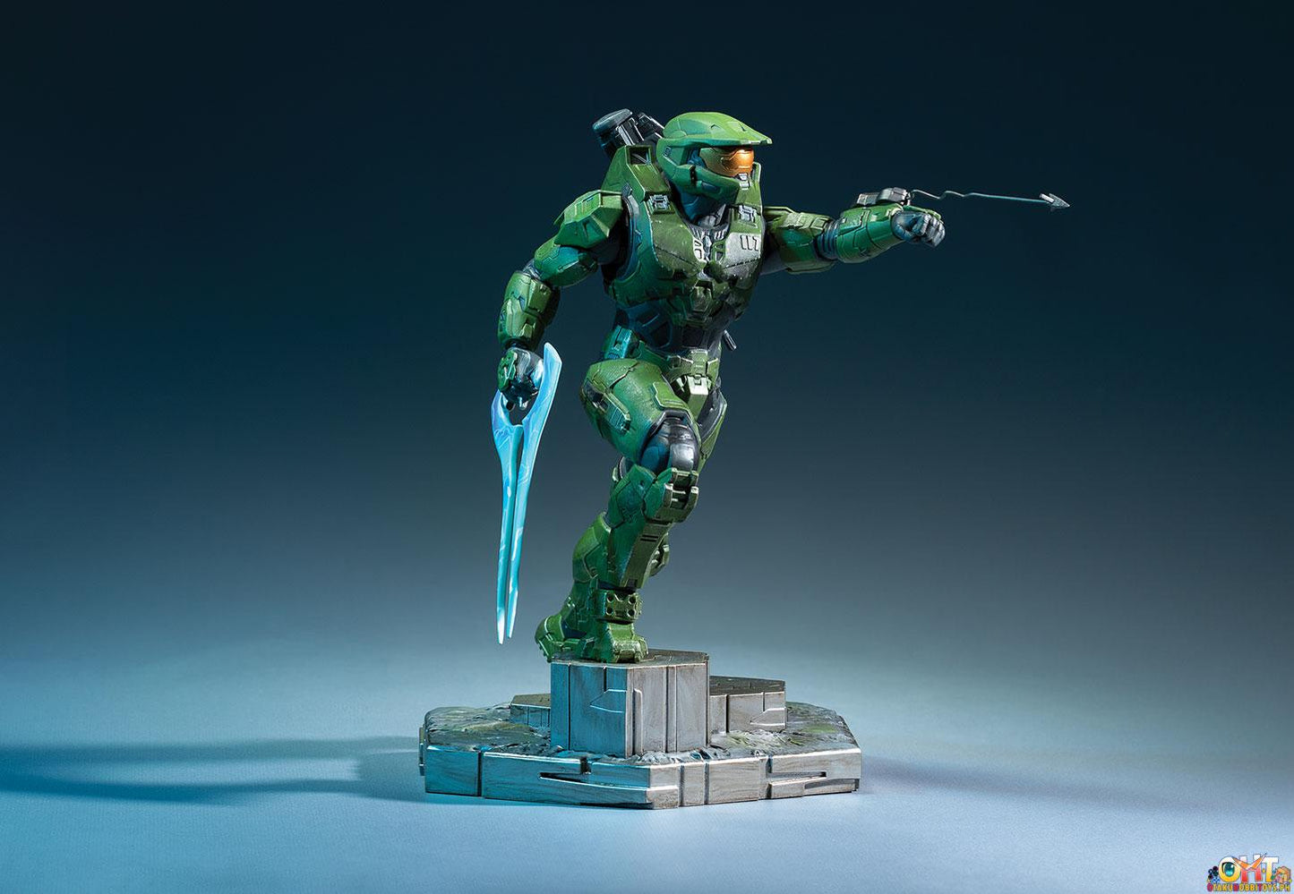 Dark Horse Halo Infinite: Master Chief With Grappleshot PVC Statue