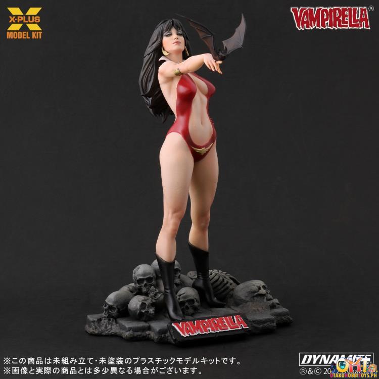 X-Plus 1/8 Vampirella (Jose Gonzalez Edition) Scale Model Kit