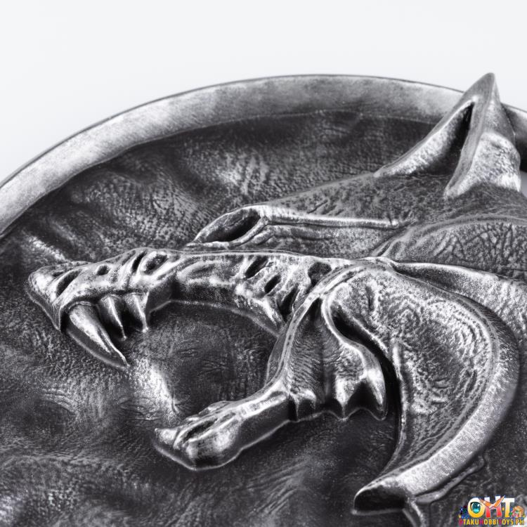 Dark Horse The Witcher (Netflix) Wolf Medallion Wall Plaque Prop Replica