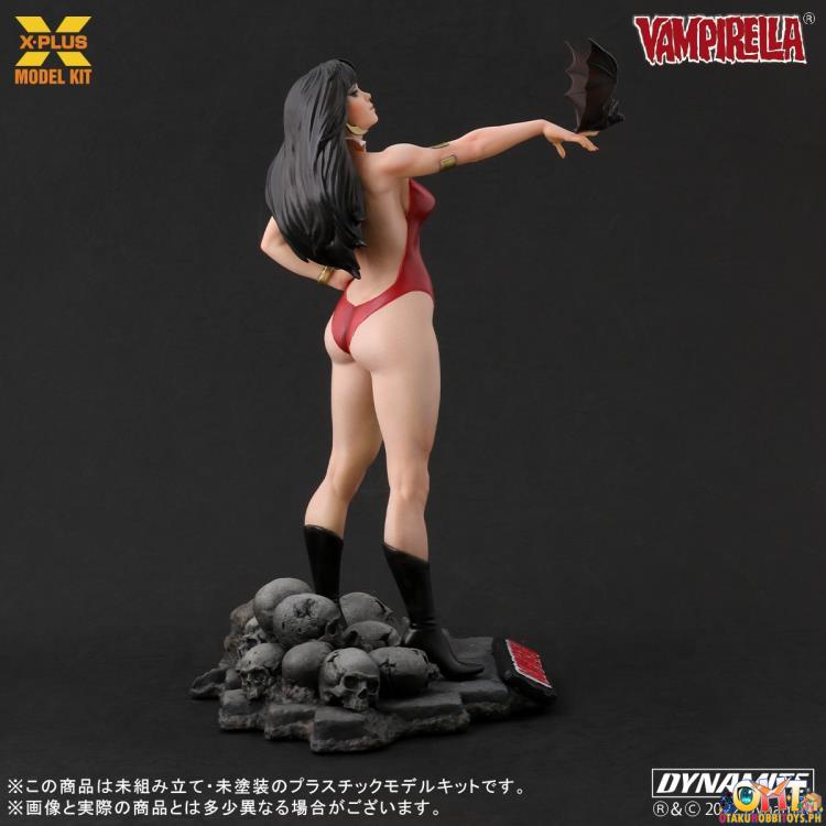 X-Plus 1/8 Vampirella (Jose Gonzalez Edition) Scale Model Kit