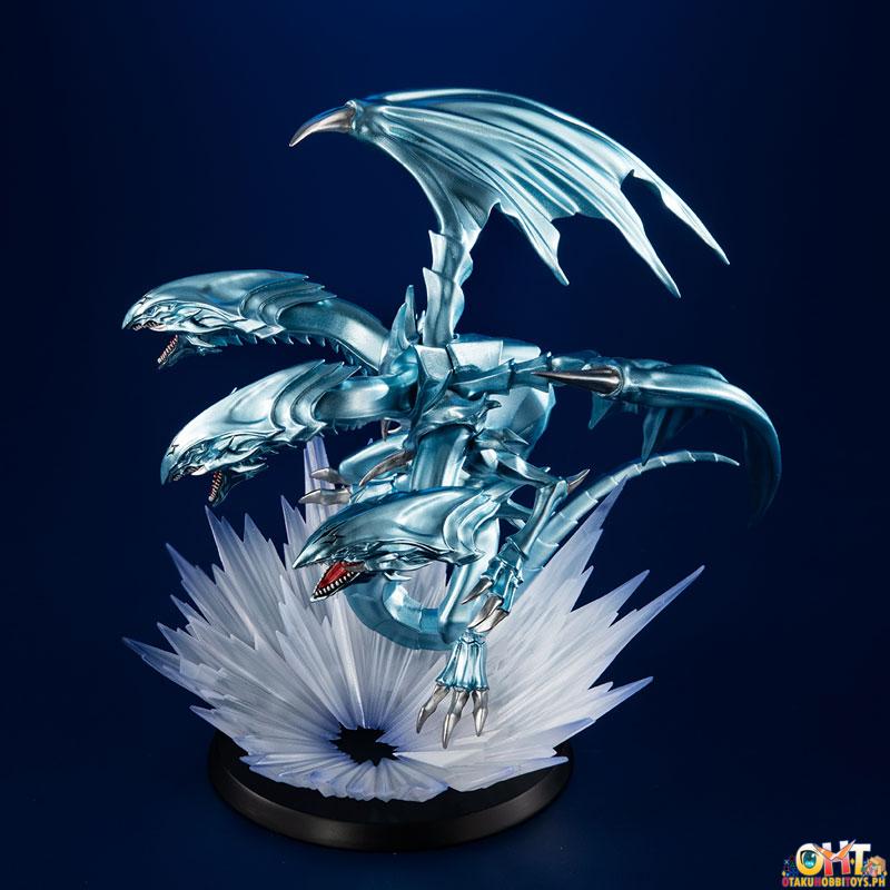 Megahouse MONSTERS CHRONICLE: Yu-Gi-Oh! Duel Monsters - Blue-Eyes Ultimate Dragon