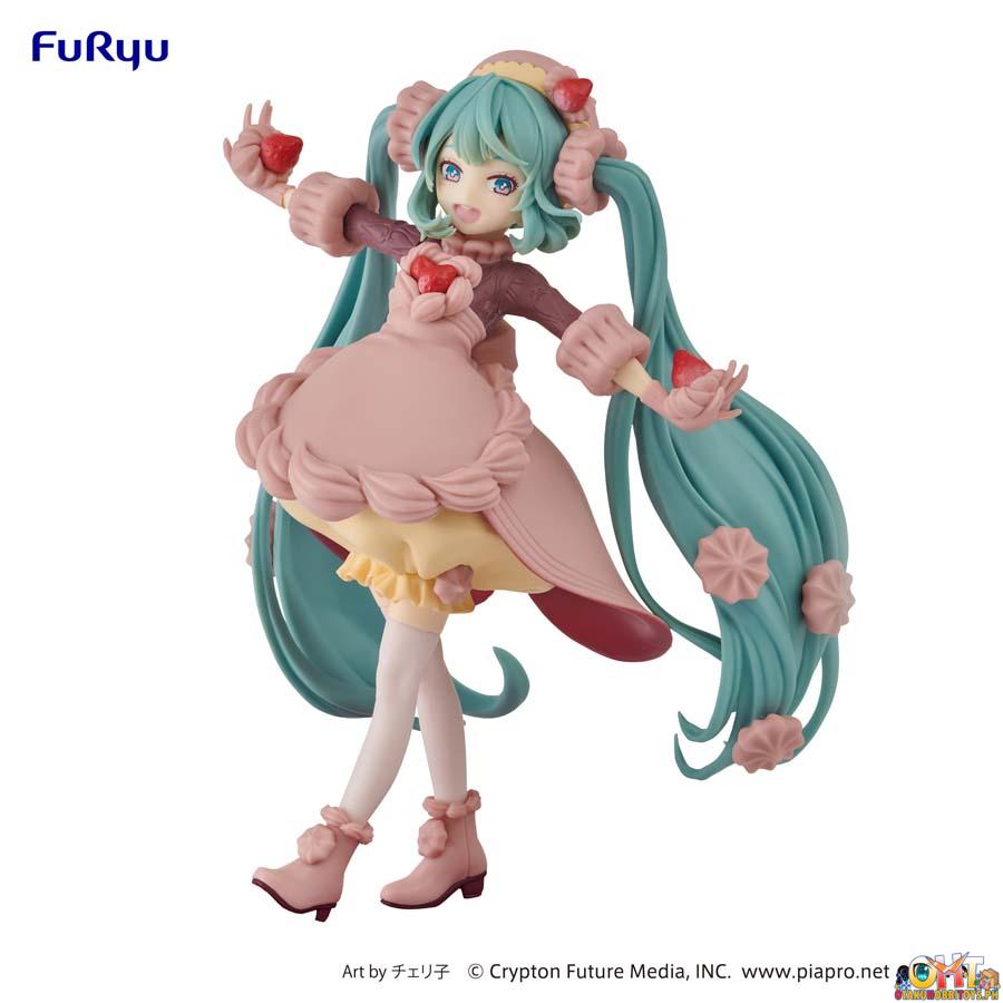 Furyu Piapro Characters Sweet Sweets Series Figure Hatsune Miku – Strawberry Chocolate Short Ver.