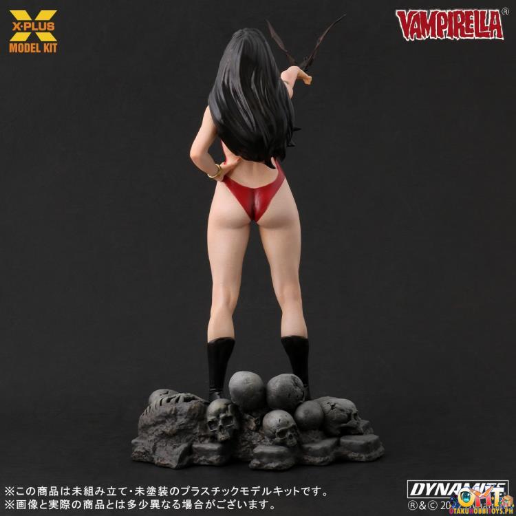 X-Plus 1/8 Vampirella (Jose Gonzalez Edition) Scale Model Kit