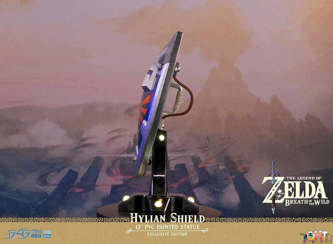 First4Figures THE LEGEND OF ZELDA™: BREATH OF THE WILD Hylian Shield (Collector’s Edition)