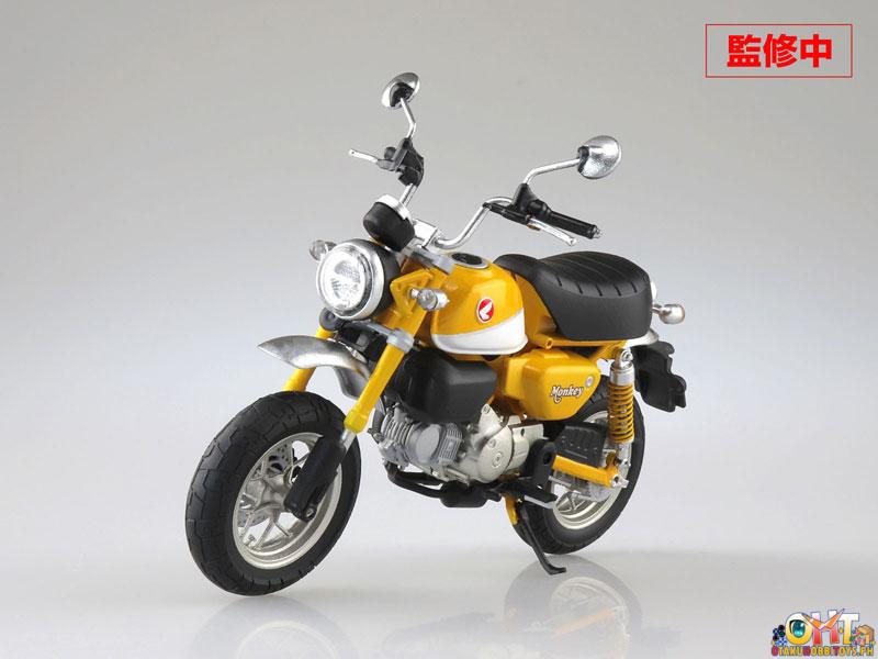 Aoshima 1/12 Honda Monkey125 Pearl Nebula Red / Pearl Glittering Blue / Banana Yellow