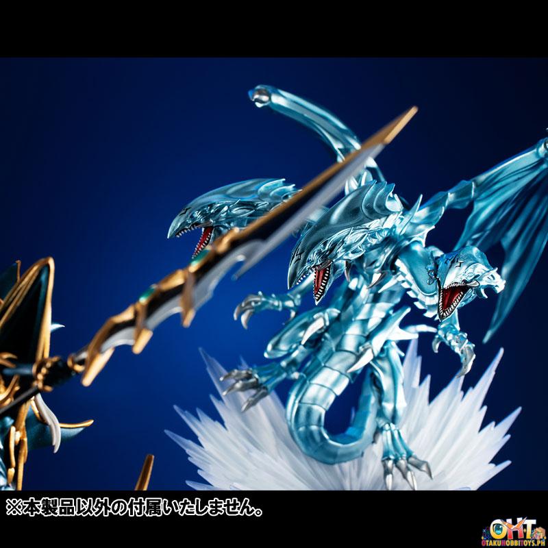 Megahouse MONSTERS CHRONICLE: Yu-Gi-Oh! Duel Monsters - Blue-Eyes Ultimate Dragon