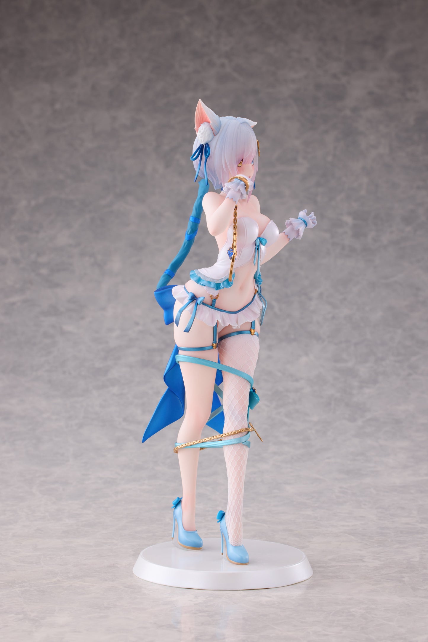 SIKI ANIM 1/7 Shibarare Neko Putika-chan DELUXE EDITION