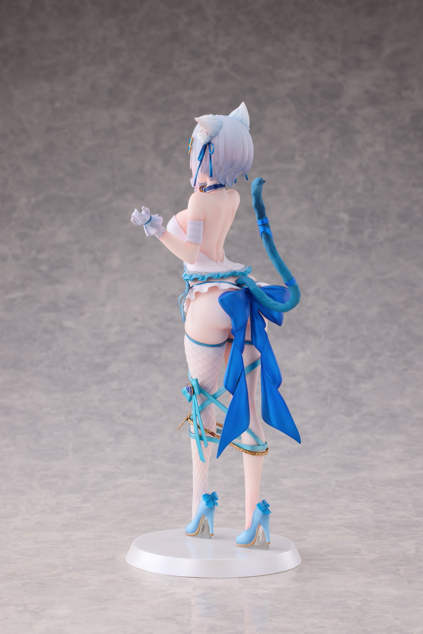 SIKI ANIM 1/7 Shibarare Neko Putika-chan DELUXE EDITION