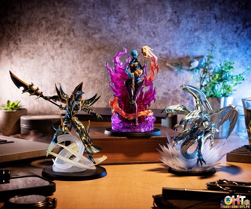 The Monsters Flowy Eyes フィギュアセット Megahouse MONSTERS CHRONICLE: Yu-Gi-Oh! Duel Monsters - Blue-Eyes