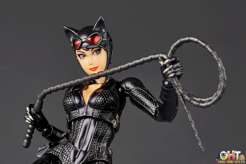 Kaiyodo Batman: Arkham Knight Revoltech Amazing Yamaguchi Catwoman