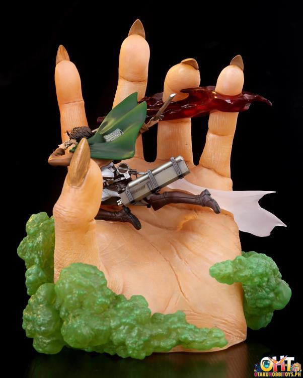 Kinetiquettes Attack on Titan 1/10 Levi Ackerman vs Beast Titan Scale Diorama