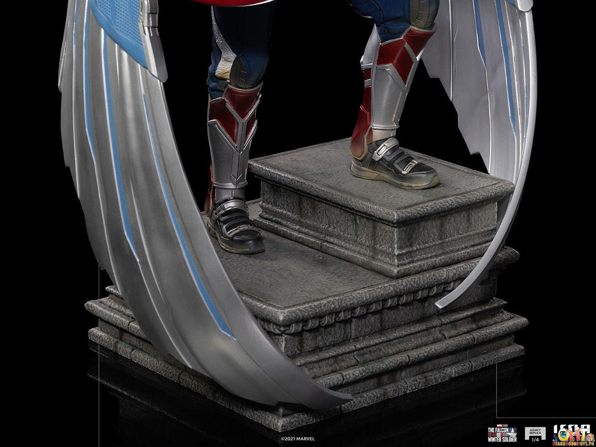 Iron Studios Falcon and the Winter Soldier 1/4 Captain America Sam Wilson (Closed Wings Version) Legacy Replica