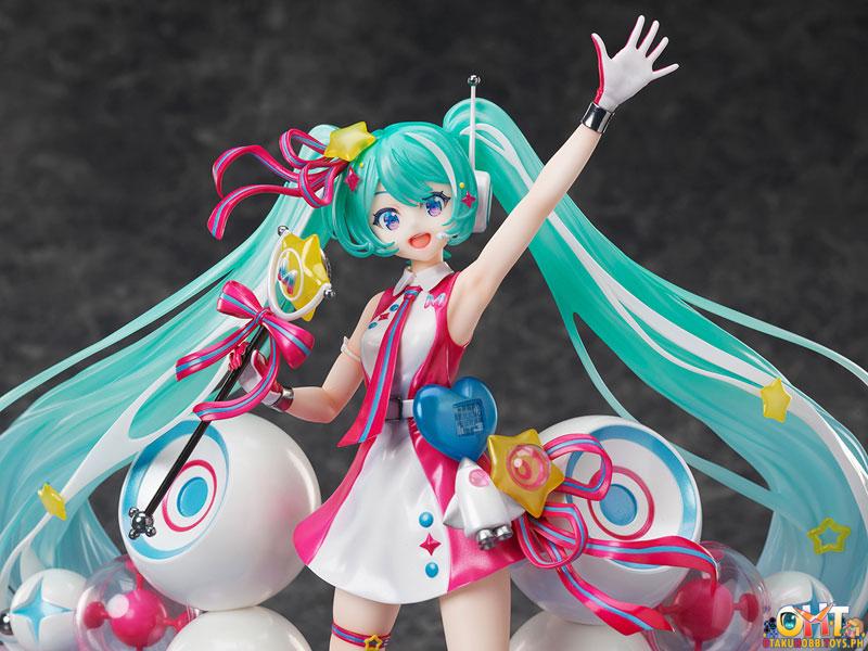 Amiami VOCALOID 1/7 Hatsune Miku Magical Mirai 10th Anniversary Ver.