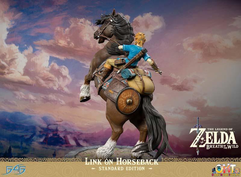 First4Figures The Legend of Zelda™: Breath of the Wild - Link on Horseback [Standard Edition]