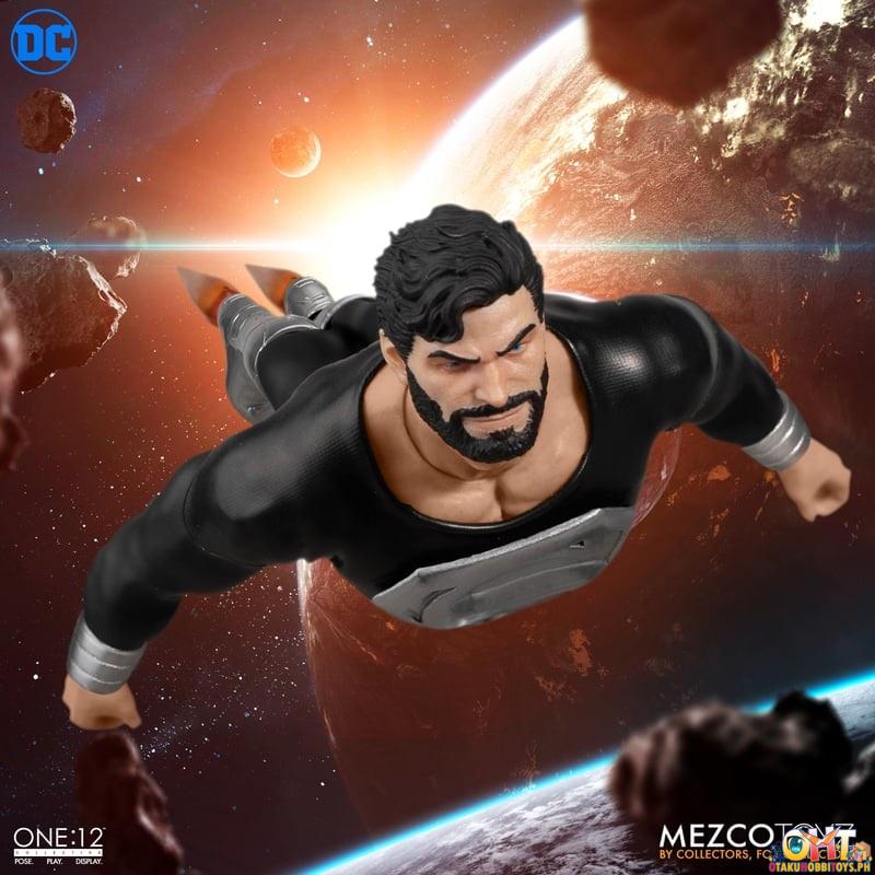 Mezco One:12 Collective Superman: Recovery Suit Edition