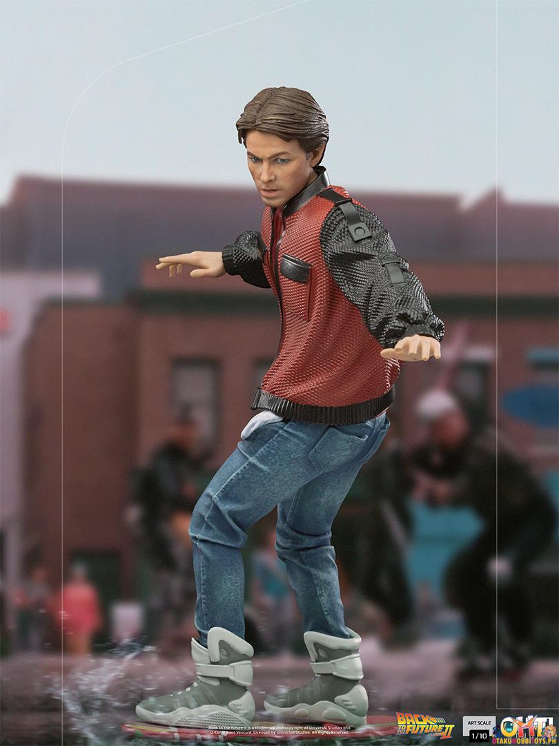 Iron Studios 1/10 Marty McFly on Hoverboard Art Scale - Back to the Future Part II
