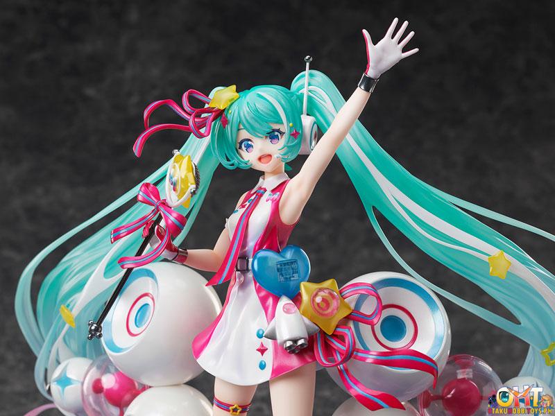 Amiami VOCALOID 1/7 Hatsune Miku Magical Mirai 10th Anniversary Ver.