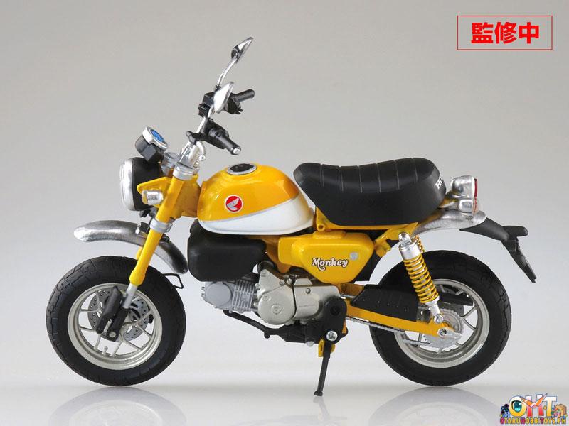 Aoshima 1/12 Honda Monkey125 Pearl Nebula Red / Pearl Glittering Blue / Banana Yellow