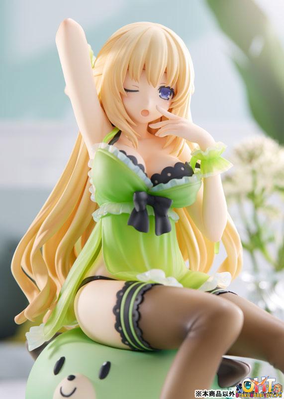 Broccoli Hyperdimension Neptunia 1/8 Vert Waking Up Ver. Limited Edition