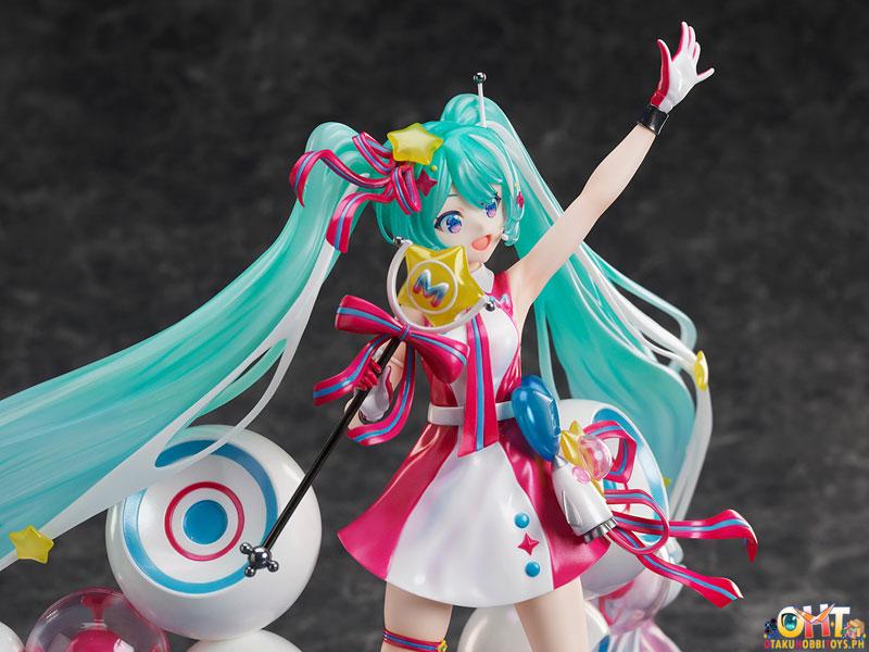 Amiami VOCALOID 1/7 Hatsune Miku Magical Mirai 10th Anniversary Ver.