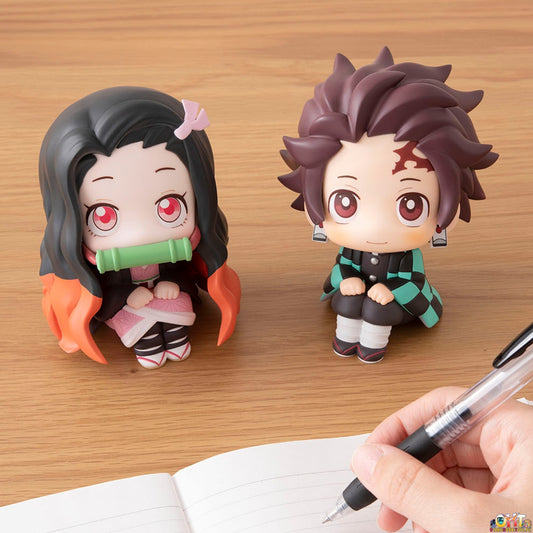 Look up Series Tanjiro and Nezuko Set