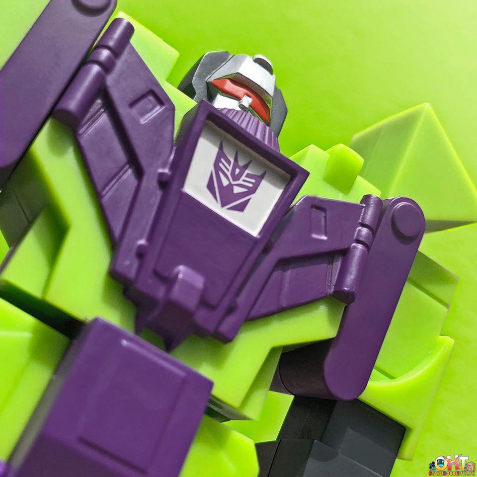 Super7 - Transformers ReAction Wave 3 Devastator