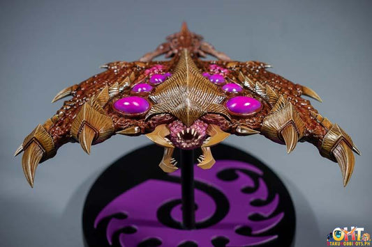 Dark Horse Starcraft: Zerg Brood Lord Mini Replica