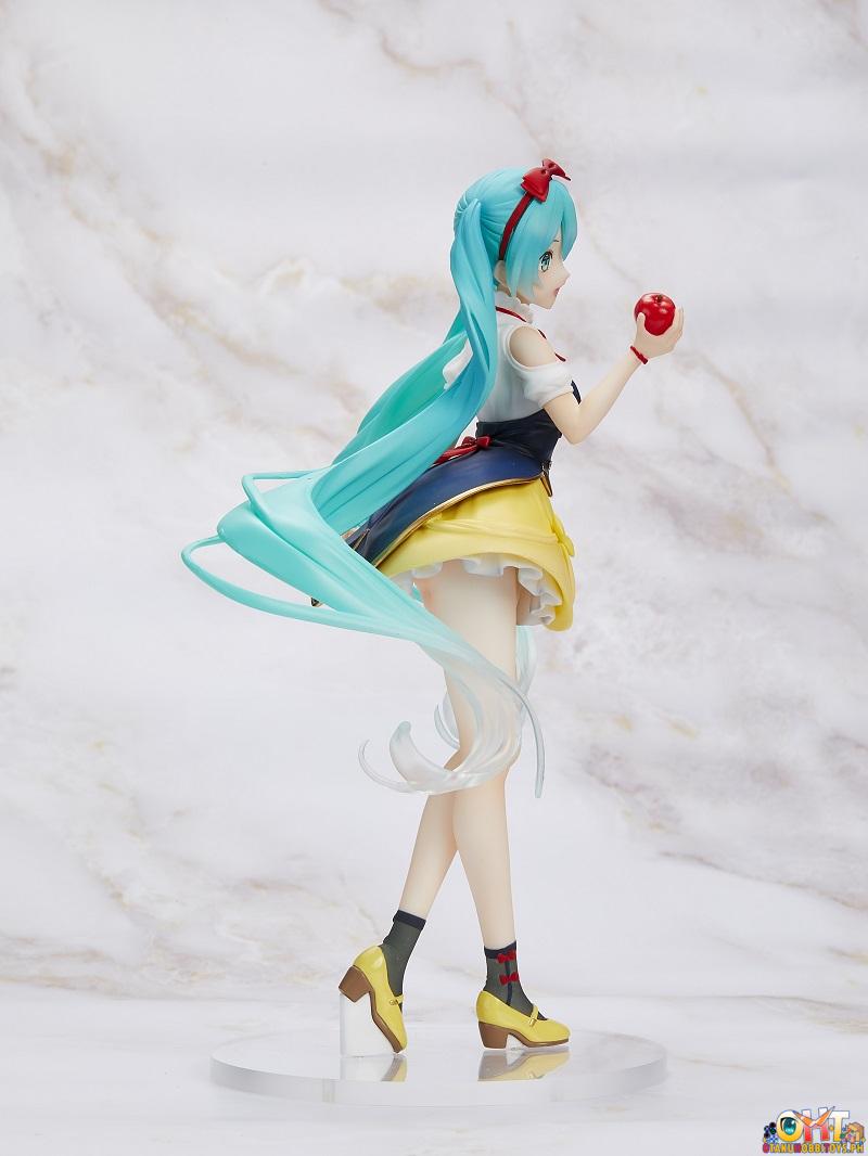 Hatsune Miku Wonderland Figure Series Hatsune Miku Akazukin Taito Crane  Online Limited - My Anime Shelf