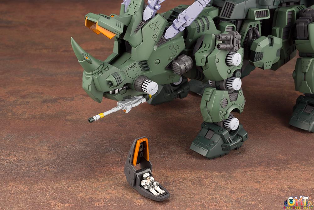 HMM ZOIDS 1/72 GREEN HORN AB