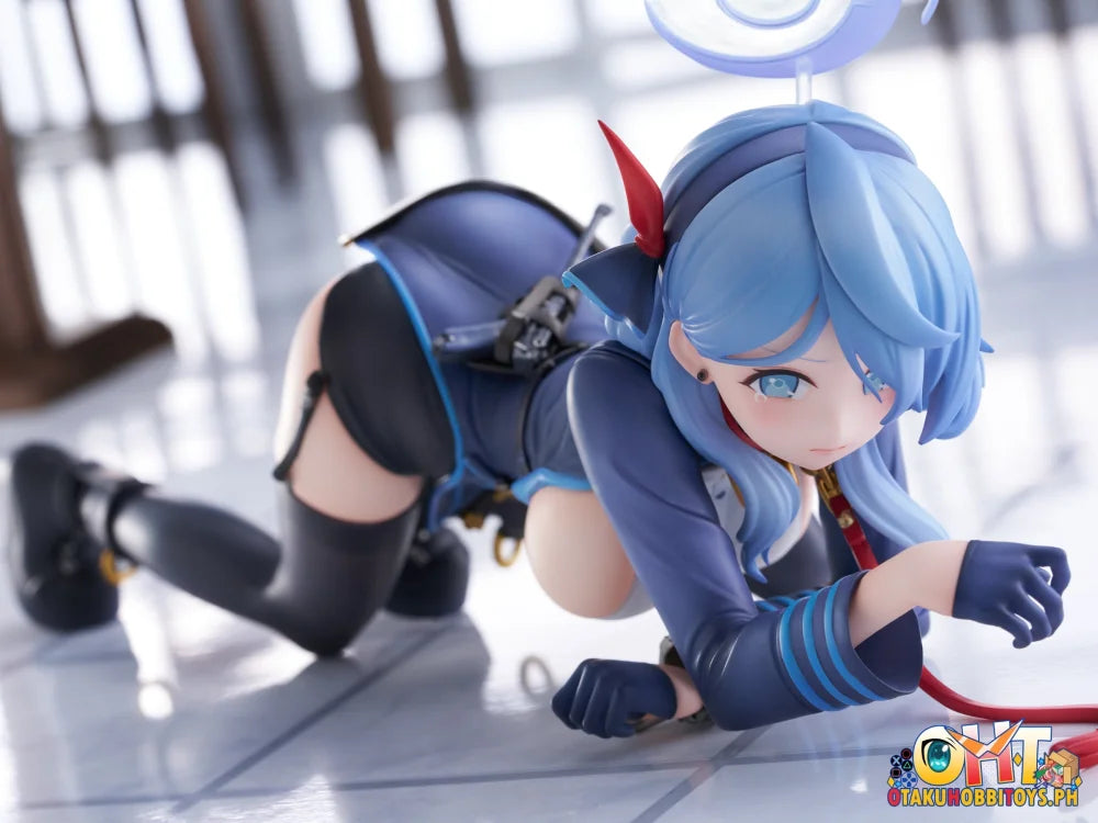 AmiAmi 1/7 Blue Archive Ako Memorial Lobby ver. Scale Figure